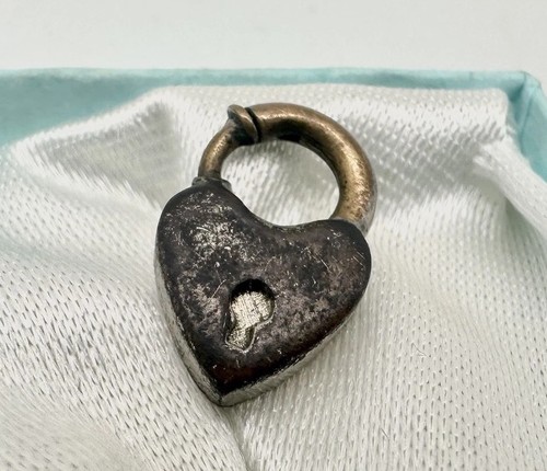 Antico lucchetto cuore - , art
