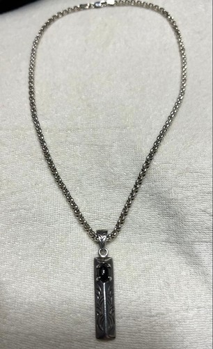Collana placca arabesca
