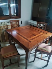 Tavolo allungabile intarsiato e 4 sedie tutto in noce - possibile spedizione