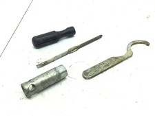 KIT ATTREZZI ATTREZZATURA DI BORDO PIAGGIO VESPA ET4 150 1999 2002 M1900