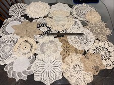 Lotto 25 centrini vintage