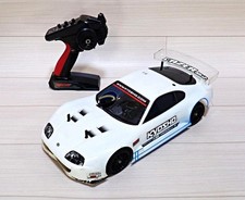 Set Kyosho 1/10 GP FW06 con kit radiocomandato Toyota Supra Body