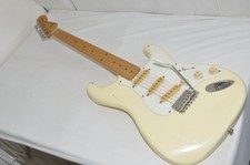Chitarra elettrica Fender JAPAN Squier STRATOCASTER E681188 anni '80 Ref No 7239