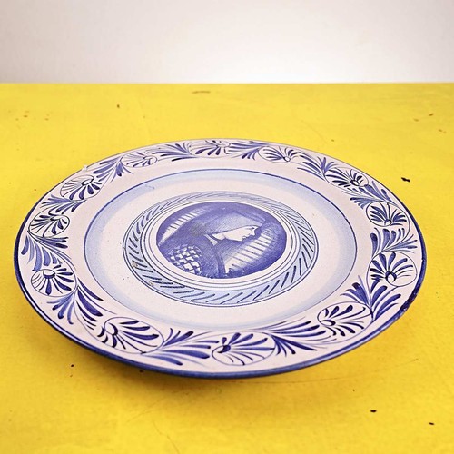 Piatto vintage con figura - vintage,
