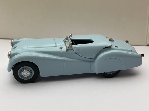 Modelli triumph alta - tr, 2