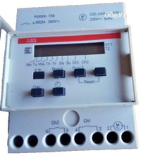 interruttore orario digitale settim. 2 canali 230V ABB STT72 T55  con RC 100 ore