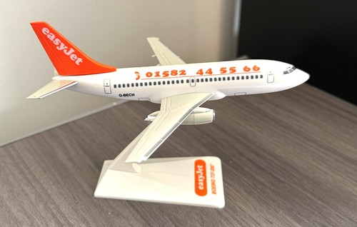Boeing 737 easyjet click - click, fit
