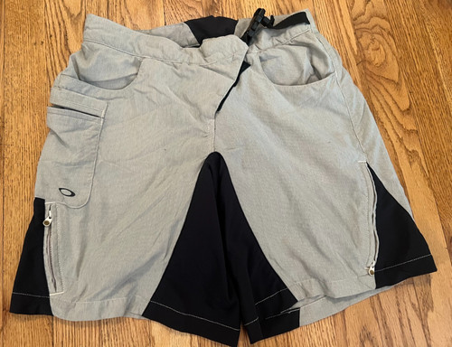 Pantaloncini ciclismo uomo