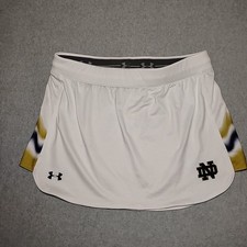 Gonna donna Notre Dame