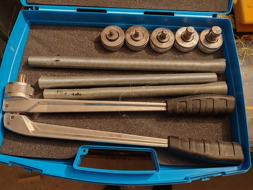 Pinza allarga tubi - pinza,