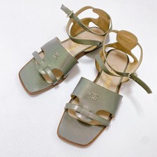 Decolte Chanel punta mandorla