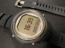 Computer subacqueo Suunto DX con cinturino in elastomero