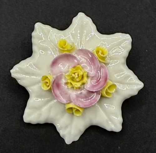Spilla vintage belleek irlanda - vintage,