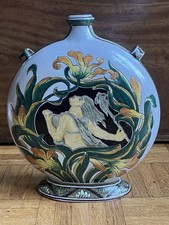 Vaso pellegrino in maiolica