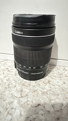 Canon 135 is usm - ef-s, 18-135