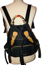 Burberry, la borsa zaino media
