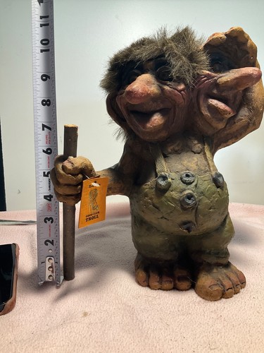Nyform norwegian troll with - troll,