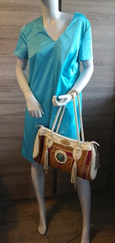 World family ibiza - family, borsa