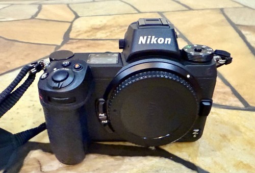 Nikon f 4 s - f/4,