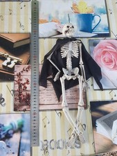 Scheletro per Halloween con mantello - 40 cm