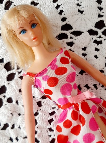 Barbie dramatic living - living, anni