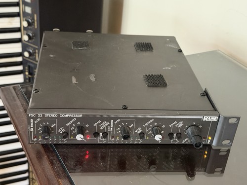 Limitatore compressore stereo