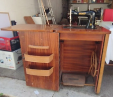 Macchina da cucire a pedale Pfaff anni 30 con mobiletto epoca successiva