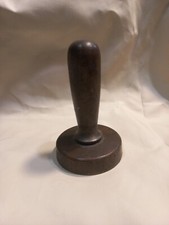 Batticarne antico in ferro e