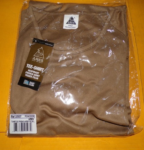 Tee shirt beige avec - shirt, marquage