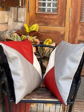 Copricuscini in pelle grigia bianca e leggi, set di 2 copricuscini per divano