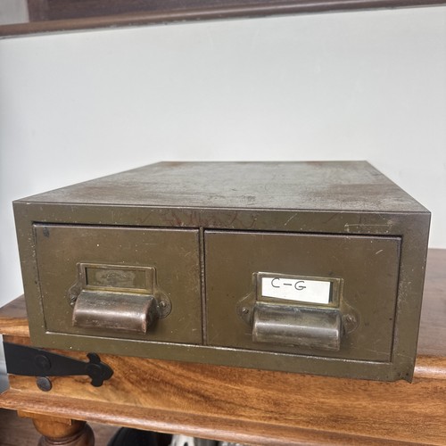 Cassettiera vintage verde