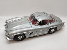 modellino auto 1:18 mercedes benz 300 sl del 1954 della burago made in italy