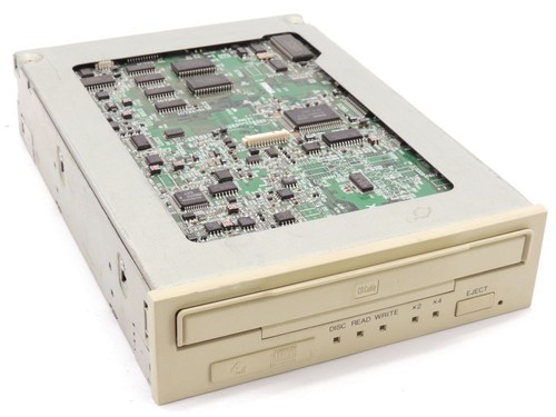 Yamaha crd100 cd r rw - 5.25", cd-r/rw