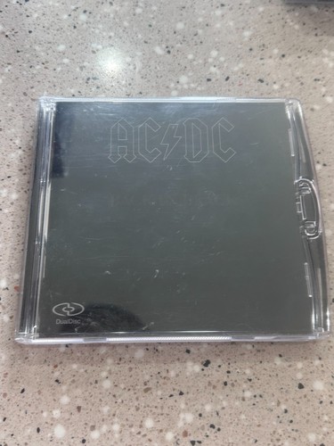 Back in black - ac/dc:,