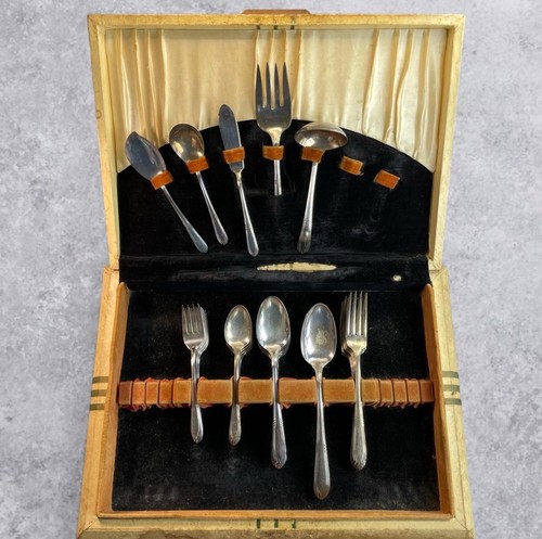 Rogers silverplate set - rogers, is