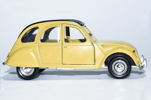 Polistil art citroen 2cv - polistil,