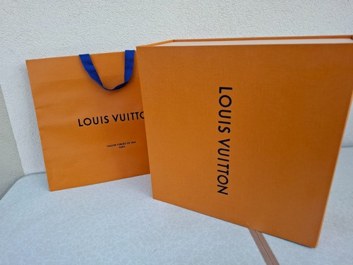 Authentic louis vuitton - 🟢,