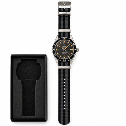 Montre souvenir 007 style