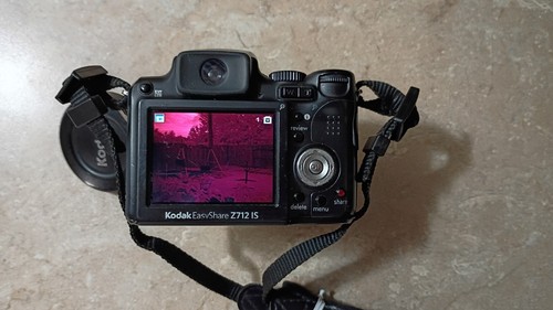 Kodak z712 12x - zoom, 720nm