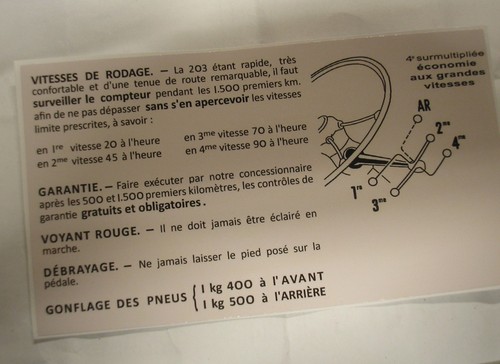 Autocollant boite gants - autocollant,