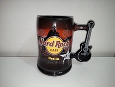 HARD ROCK CAFE BerlinCeramic Guitar Handle Tankard Mug Tazza con difetto