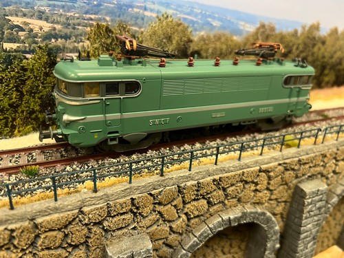 Locomotive 9522 lima état - lima,