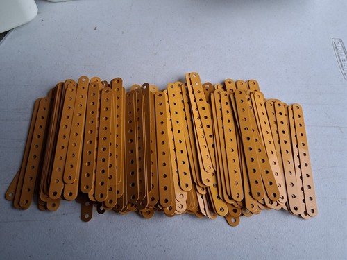 Meccano strisce gialle 11 - gialle,