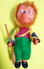 Grande Mecki antico con scopa