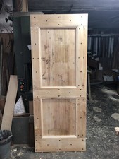 porta antica chiodata rustica