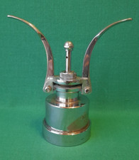 RARA SIGILLATRICE PER DAMIGIANE IN OTTONE MASSICCIO CROMATO 53 LITRI 62X6. AU70