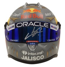 Casco Sergio Perez firmato