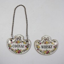 ANTICHE ETICHETTE TARGHETTE PER BOTTIGLIE INGLESI IN PORCELLANA WHISKY COGNAC