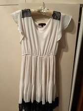 Vestito bianco corto con