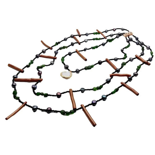 Collana con perle nere corallo - con,